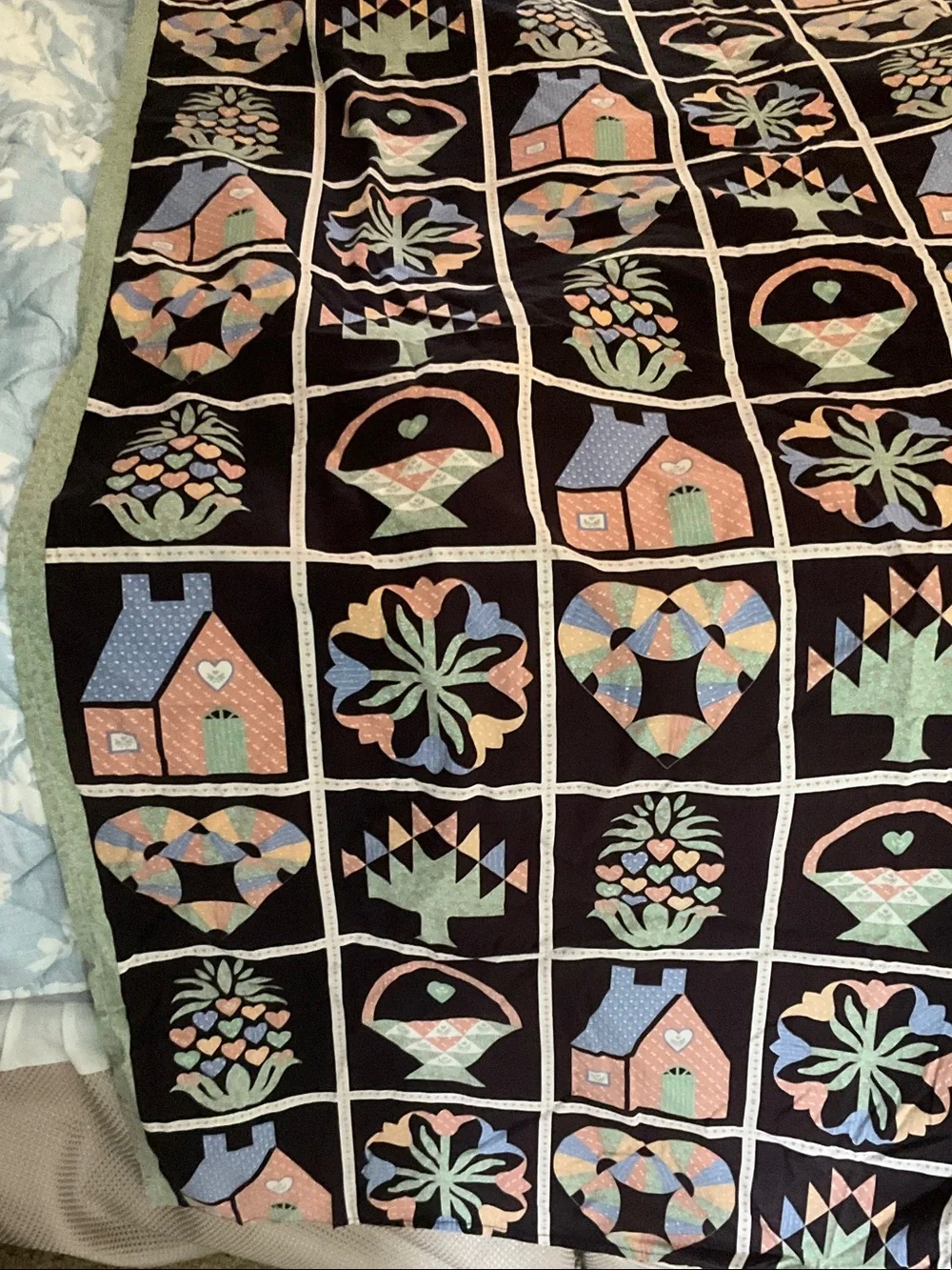 Vintage looking quilt pattern handmade tablecloth